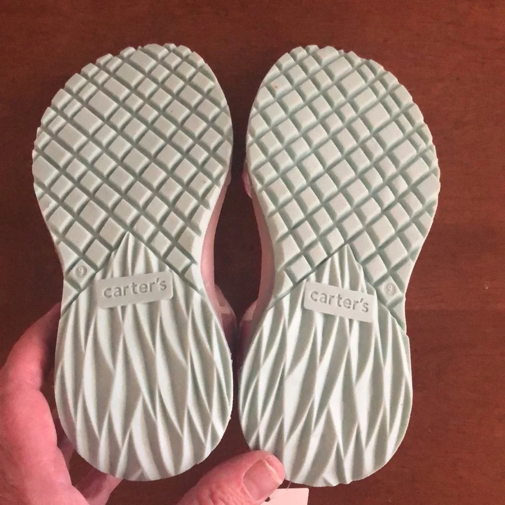 Carter’s girl’s dreamy unicorn light up soles sandals